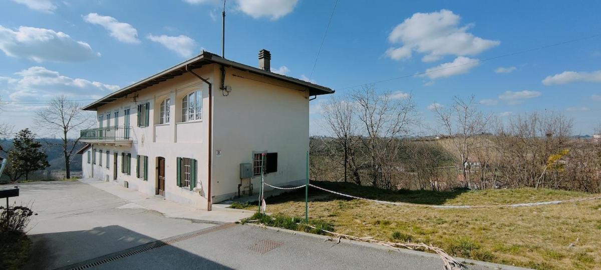 Buta - Vino, Colline E Tramonti Mozzafiato Apartment Castagnole Monferrato Luaran gambar