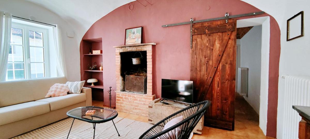 Buta - Vino, Colline E Tramonti Mozzafiato Apartment Castagnole Monferrato Luaran gambar