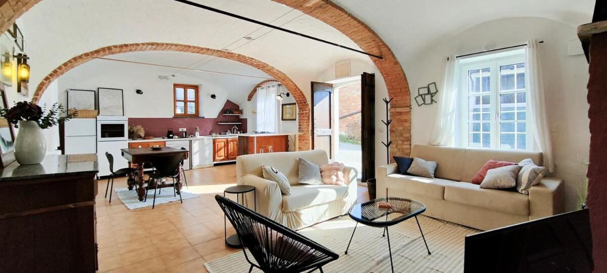 Buta - Vino, Colline E Tramonti Mozzafiato Apartment Castagnole Monferrato Luaran gambar